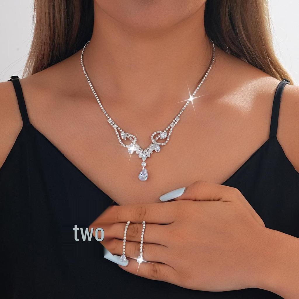 European-American Rhinestone Teardrop Necklace & Earring Set: Korean-Style Bridal Temperament Collarbone Chain Jewelry for Women