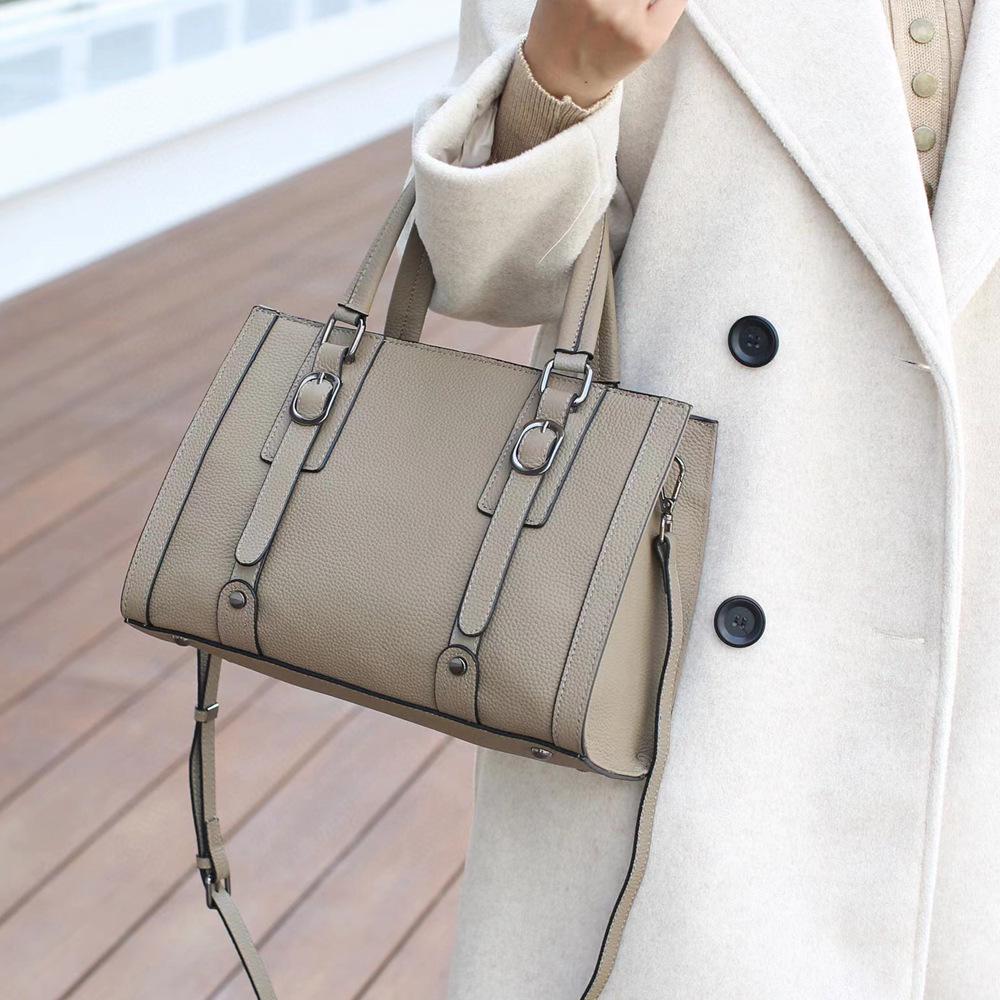 High-Grade Togo Leather Square Bag: Casual, Versatile, Handheld or Shoulder Simple Messenger Bag (Model 5530)