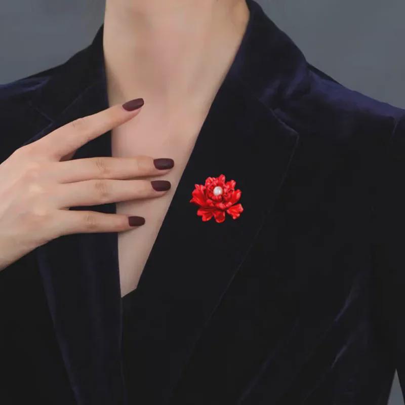 Spilla Perla Peonia Rossa: Spilla Retro di Alta Gamma per Donna e Uomo