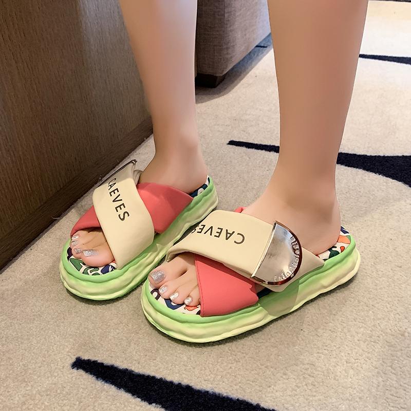 Fashion Women Summer Slippers Platform Fashion Sandals Garden Shoes Mixed Colors Slippers Casual Outdoor Sandals Female Slide Women