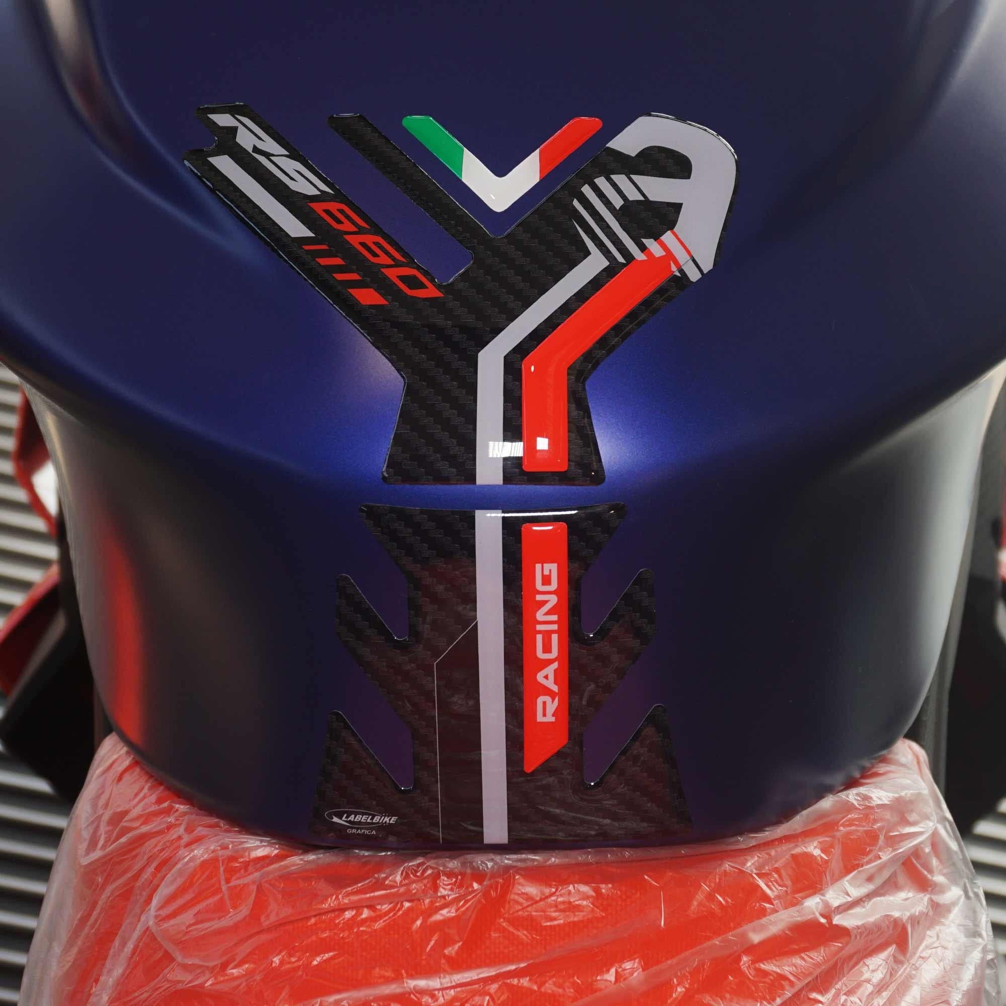 

labelbike - 3D Sticker Tank Pad Protection Compatible with Aprilia RS6602022 Red