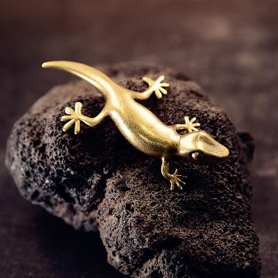Kinetic Bronze Gecko Decor Antique Copper Gecko Talisman Reusable Stress Relief Holding Small Crawling Pet In Hand Gift