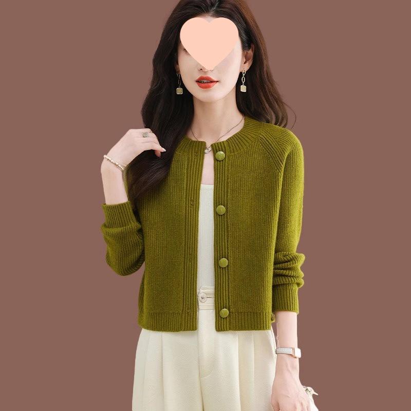 

Женский осенне-зимний комплект из кардигана и юбки с высокой талией, связанный из шерсти для миниатюрных фигур One Size (Supports 80-140 jin)