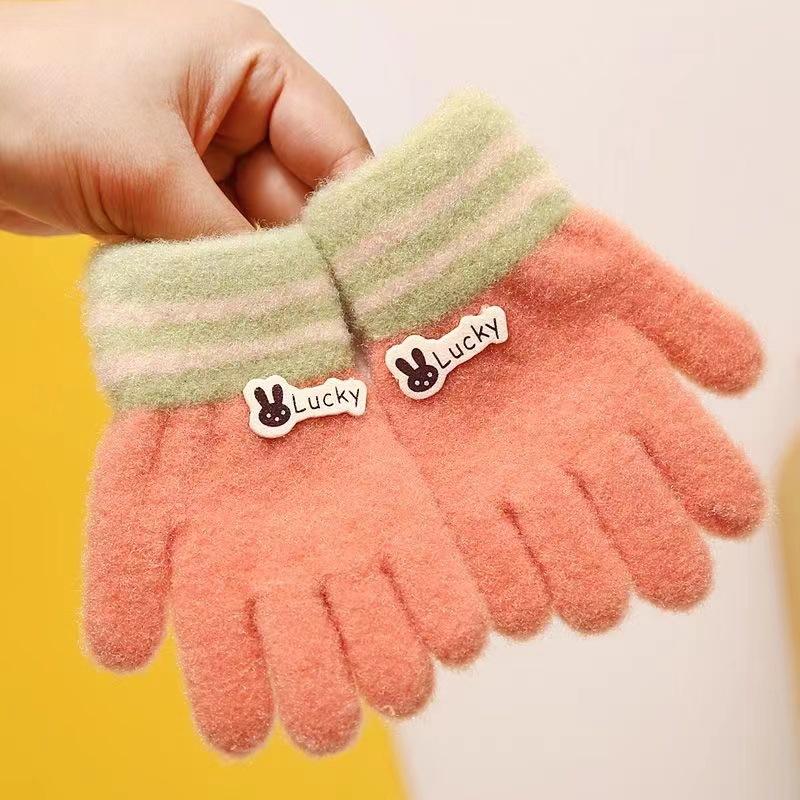 Children's new winter gloves little girl cute cartoon warm full finger gloves boys and girls thickened finger cots