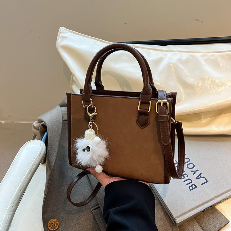 Trendy women's bags, shoulder messenger bags, new portable bucket bags, small bags.