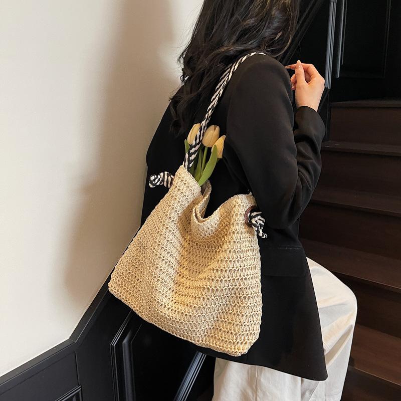 Summer One-shoulder Underarm Straw Bag Women's New Trendy Woven Shoulder Tote Bag Seaside Vacation Beach Bag