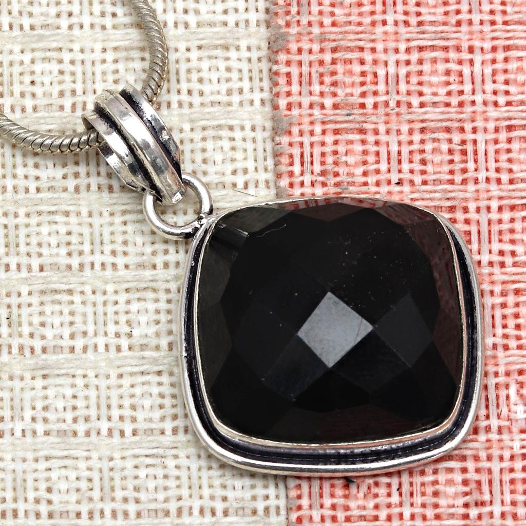 Black Spinal  Pendant Gemstone Jewelry Handicraft Valentine'Day Gold