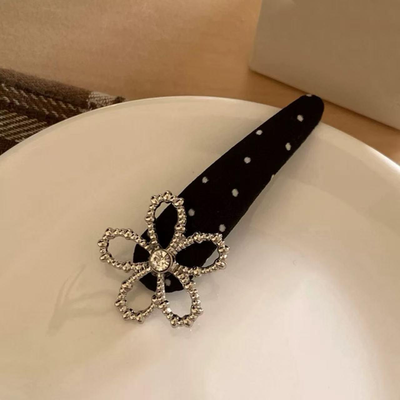 

Exquisite Rhinestone Flower Hair Clip with Polka Dot Design for Wispy Bangs