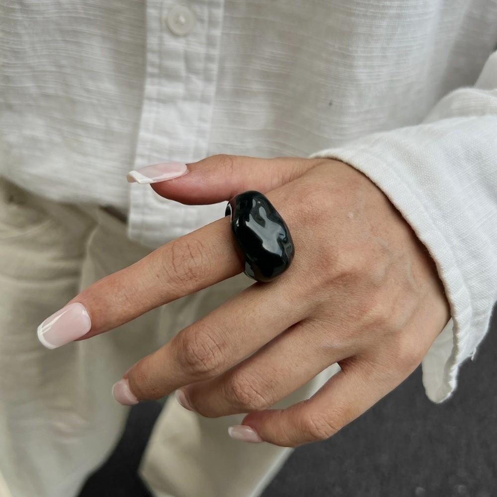 Vintage Black White Geometric Resin Ring Irregular Shape Plastic Finger Ring Big Knuckle Ring Women Men