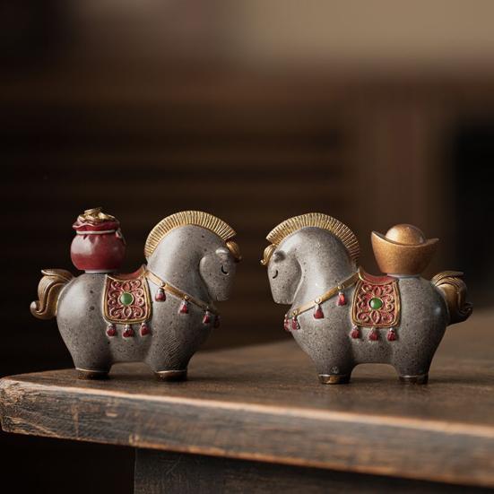 Money Horse Tea Pet with Thermal Color Change Resin Tea Table Ornament with Wealth Blessing Traditional Chinese Desk Decor