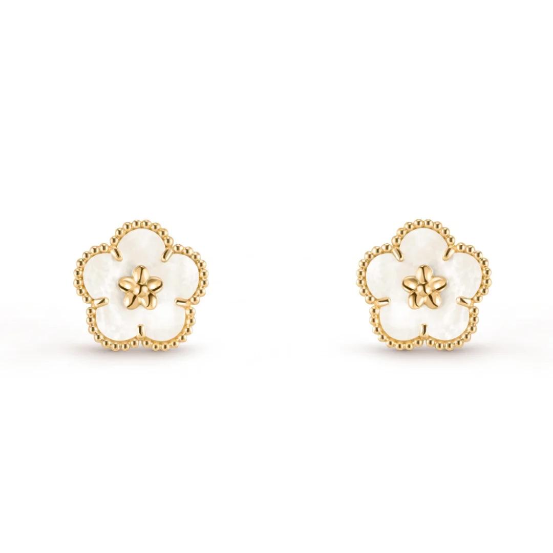 

Plated 18k Gold Ladybug Blue Butterfly Bracelet Four-leaf Clover Light Luxury Fritillary Green Leaf Stacked Five-flower Bracelet 2026