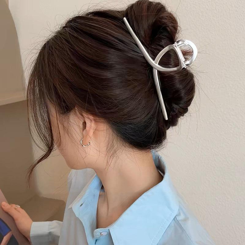 13.5cm Oversized Metal Hair Claws Women Fashion Large Shark Hair Clip Crab Barrettes Fashion Hairpins Headwear For Girl Hair Accessories