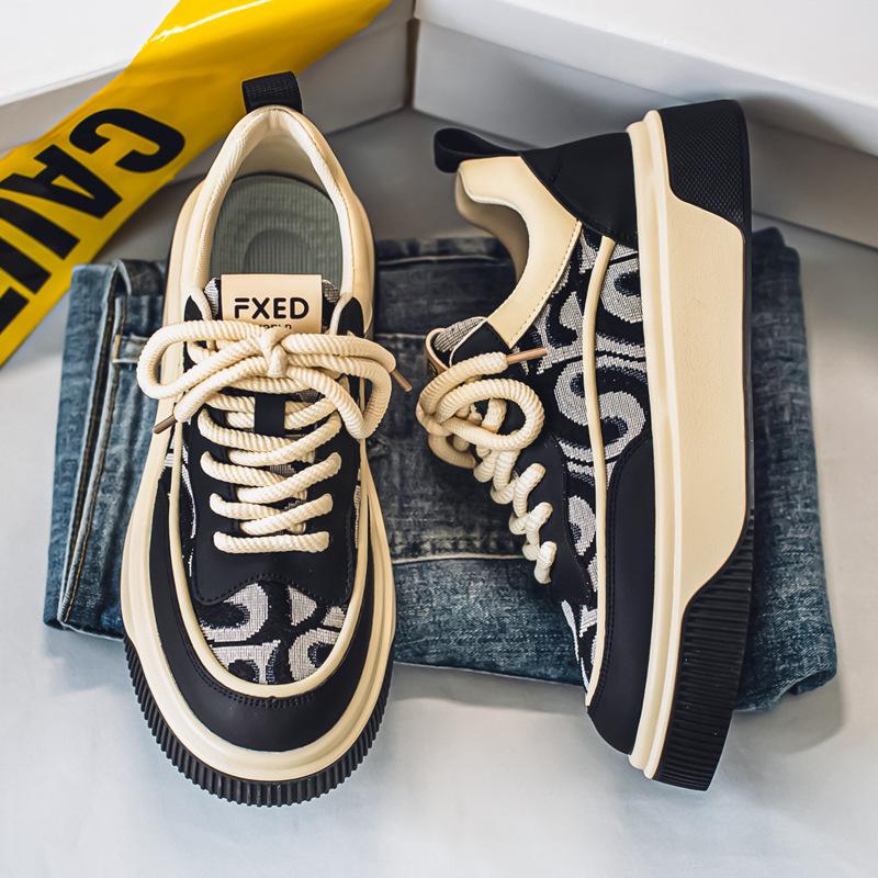 

2025 spring and summer new live broadcast models four seasons canvas niche board shoes low-top lace-up breathable outdoor Hong Kong style men s shoes 44 чорний