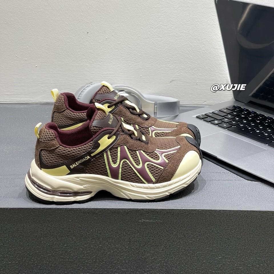 Retro red crooked dad shoes women's 2025 new models are popular this year, super fire thick-soled non-slip sports and leisure women's shoes