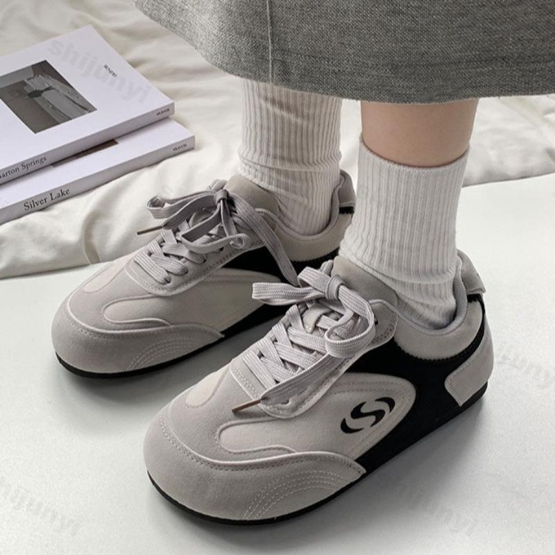 Fashion Breathable Comfortable Low Top Casual Shoes Foe Women 2025 Autumn New Niche Retro Style Versatile Non Slip Lace Up Flat Sneakers