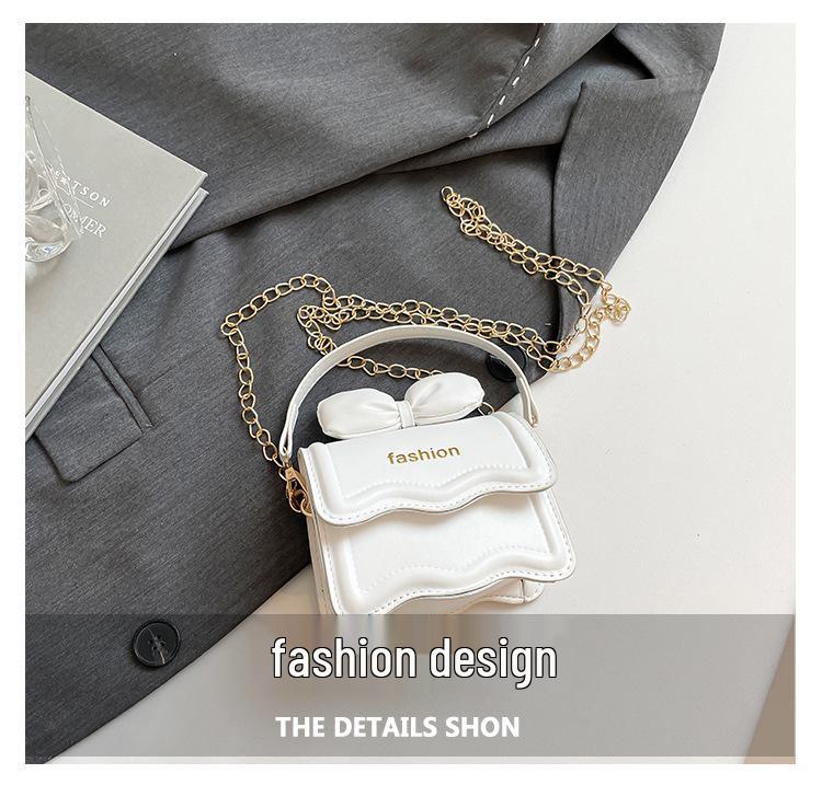 Sweet Girl 2025 Mini Lipstick Women's Crossbody Bag with Bow Chain