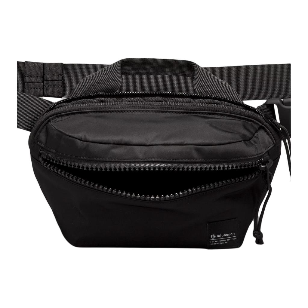 Lululemon All Day Essentials Belt Bag 2.5L With Brand Logo Zipper Closure Unisex Waist Bag Black LU9B13S-0001