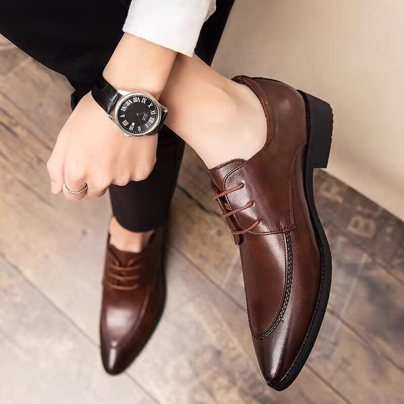 Nuove Brogue Classiche Retrò da Uomo Scarpe da Lavoro in Pelle con Lacci da Uomo Scarpe Piatte Formali da Ufficio da Uomo Scarpe Oxford per Matrimoni e Feste da Uomo