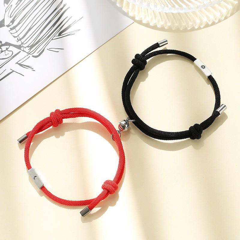 2024 Magnetic Sun & Moon Couple Bracelets - Retro Best Friend Style чёрный/красный
