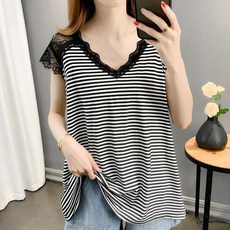 Oversize Vest Women Undershirt Sleeveless Vintage Loose Lace Skeleton Vest Casual V-Neck Suspenders Vest Shawl