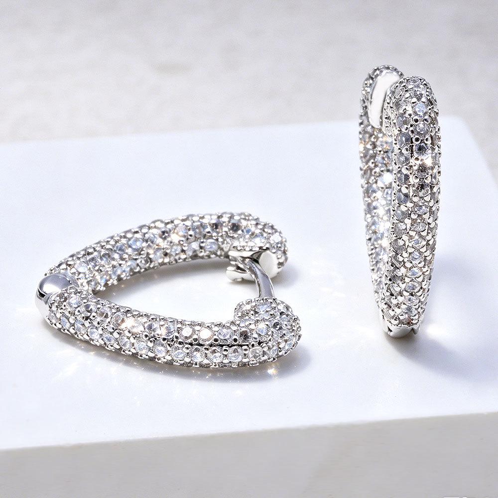 18K Gold-Plated Heart-Shaped Zircon Stud Earrings - European & American Fashion