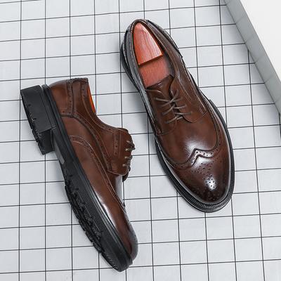 Italiaans Merk Brogues Schoenen Slijtvaste Zool Heren Lederen Casual Schoenen Vetersluiting Stijlen Heren Schoenen met Puntige Neus voor Bruiloft