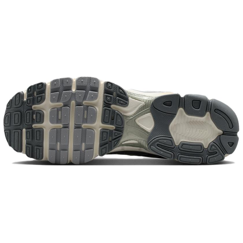 Nike Air Max Moto 2K 'Light Smoky Grey Sail White' IQ7592-077