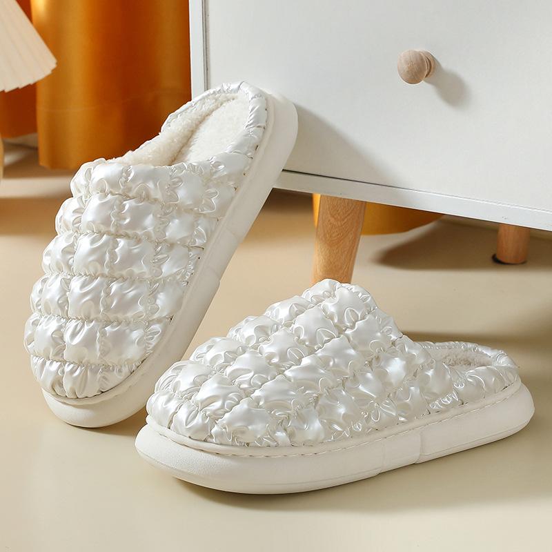 

Нові 2025 пухкі тапочки з сітки, суцільний колір, жіночі товсті тапочки для дому, пара, наступаючи на лайно, тканинні бавовняні тапочки для чоловіків 44-45 слонова кістка