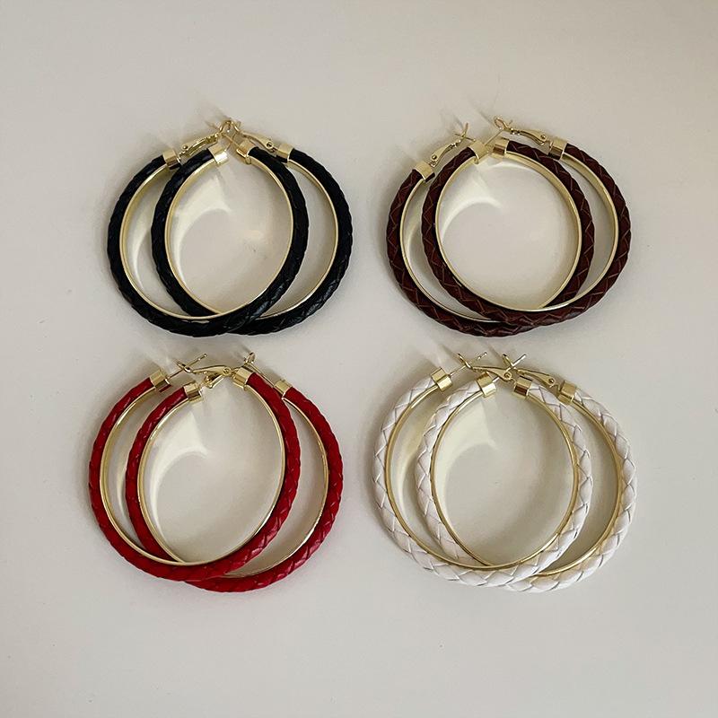 Exaggerated Personality Twist Leather Large Earrings Women'S Niche Unique Exquisite And Thin Commuting Simple Versatile Earrings