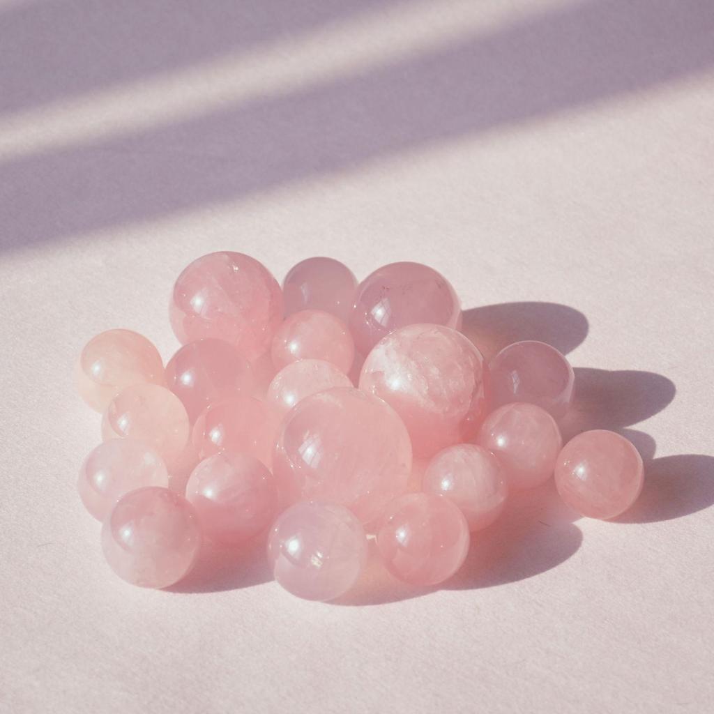 Natürliches Rosenquarz Kristallkugel Ornament - Polierte Sternenlichtanordnung