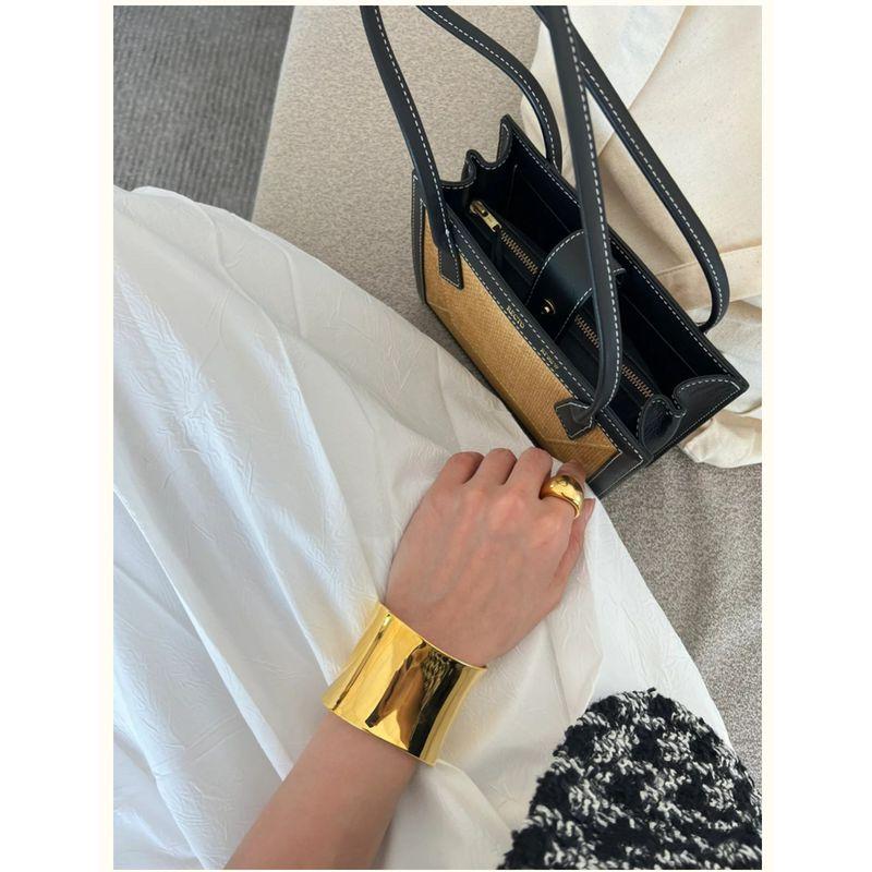 Curved Wide Version Smooth Opening Bracelet Female Special Interest Light Luxury Fancy European and American Couple Bracelet Armband Bracelet