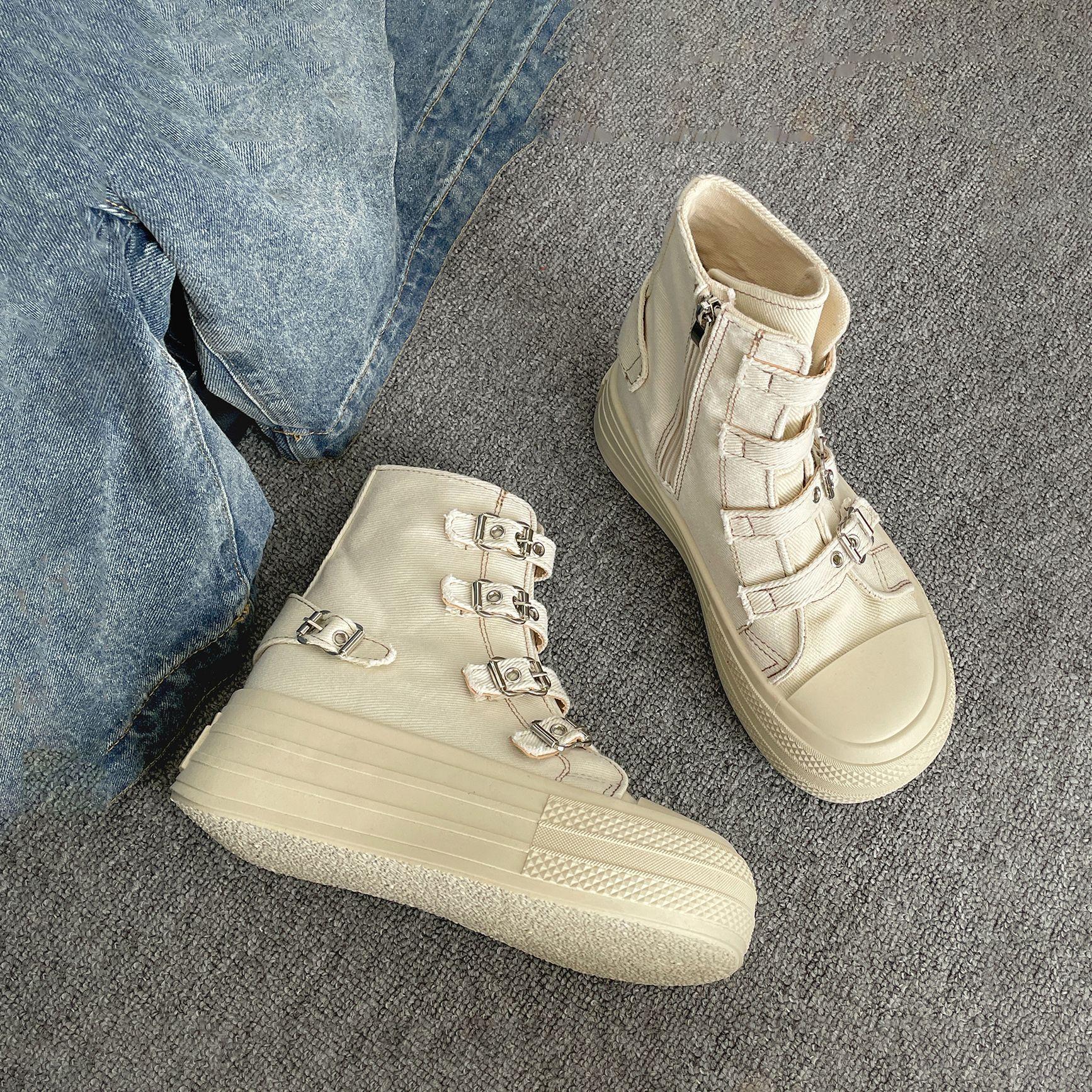 

Модные корейские ботинки Мартин на платформе, парусиновые туфли с пряжкой на одно слово, женские осенние ретро простые повседневные туфли, обувь для скейтборда, одинарная обувь 39 слоновая кость