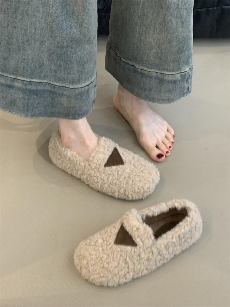 

Internet celebrity fluffy shoes female outer wear 2024 winter small fragrant wind gentle fairy velvet one pedal cotton shoes female 40 абрикосовий