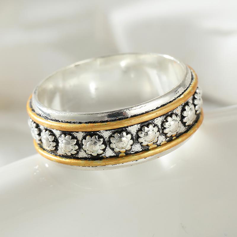 Vintage Hand Carved Flower Women's Ring Two Color Metal Geometry Daily Wear Party Jewelry Anniversary Gift