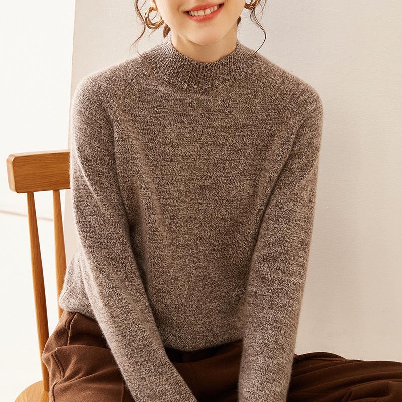 Damski kaszmirowy sweter z półwysokim dekoltem, luźny - Kolekcja Jesień/Zima