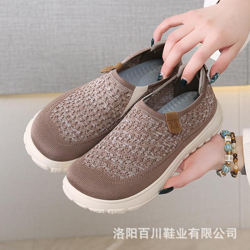 

2025 новые старые пекинские тканевые туфли женские одинарные туфли летающие тканые дышащие туфли для мам мягкая подошва удобная обувь для ходьбы для среднего и пожилого возраста 36