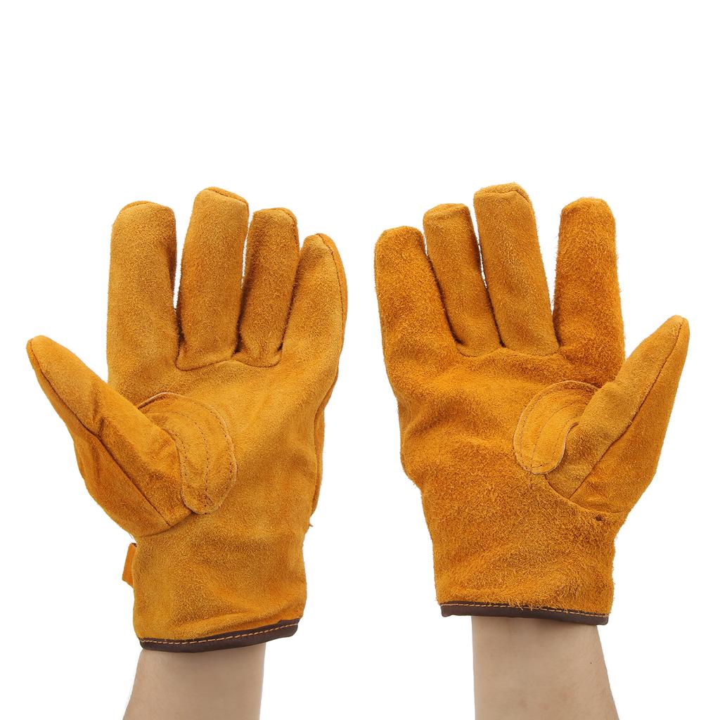 1 Pair of Heat Resistant Gloves Fireproof Flame Retardant Non Scalding for BBQ Grill Short Yellow