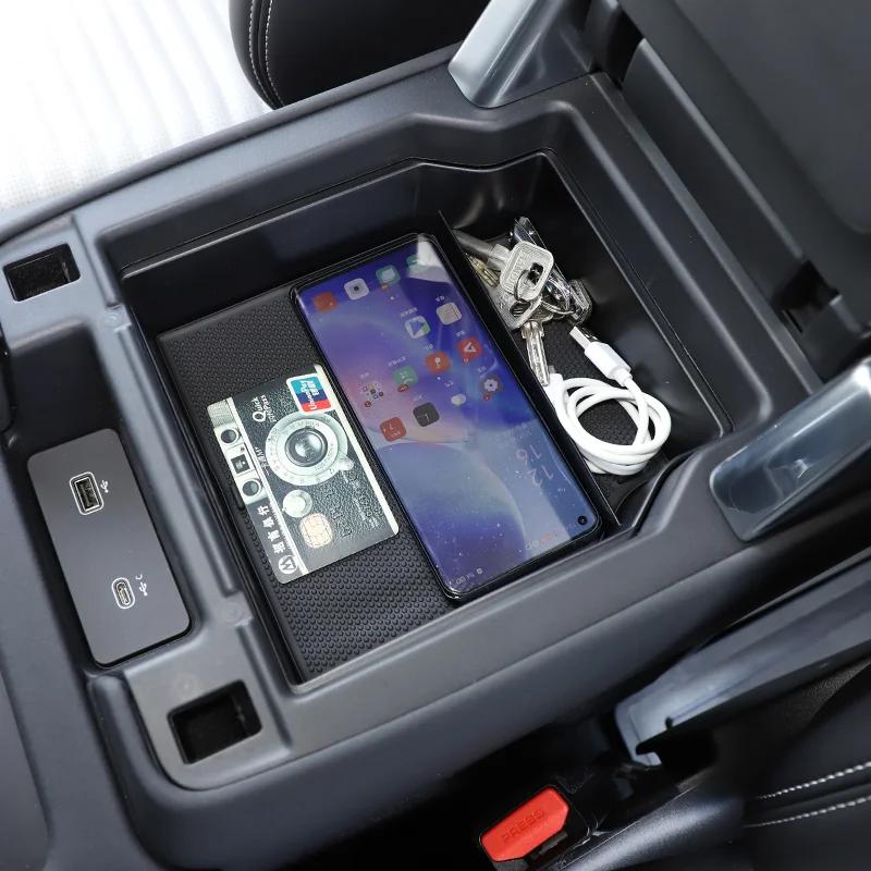 For 21-22 Land Rover Discovery 5 Central Control Armrest Box Storage Box Car Interior Storage Tray Accessories ABS
