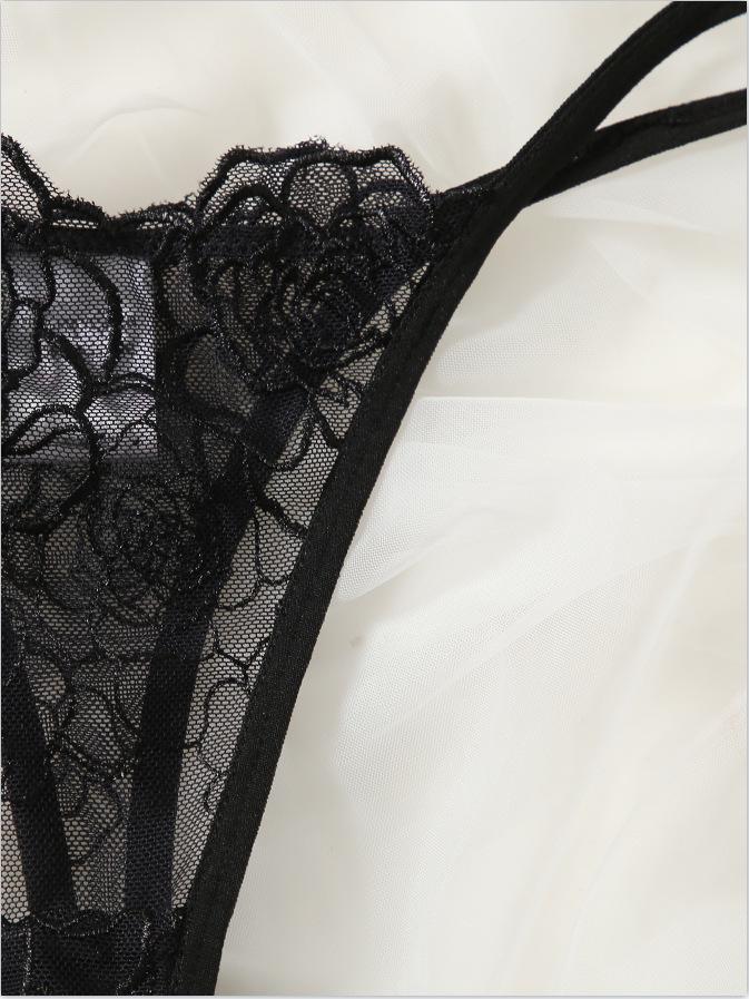 Temptation Floral Lace Three-Point Lingerie Set with Hollow Design