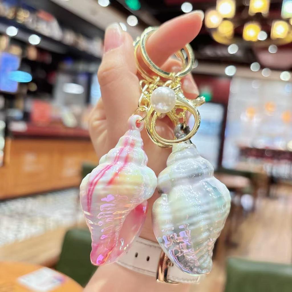Trend New Acrylic Conch Fashion for Women Girl Colorful Shell Delicate Jewelry Gift Deco Bag Car Key Pendants Bag Charm