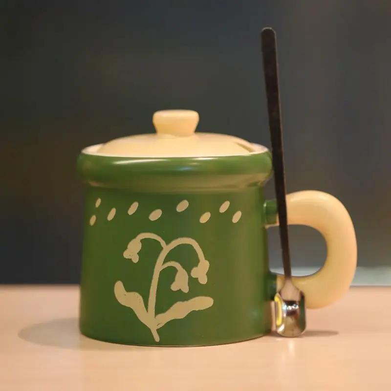 

Винтажная кружка с ручной росписью цветов, креативная персонализированная для питья для мужчин и женщин, бытовая кофейная чашка с крышкой и ложкой, керамический подарок 360ml