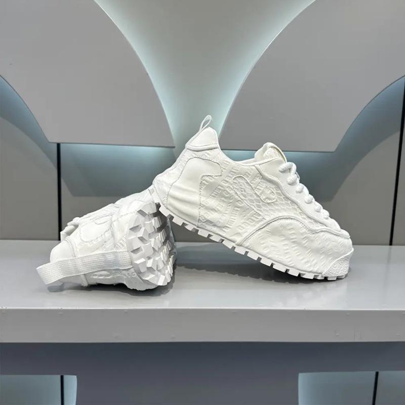Men's Shoes 2025 Summer New Breathable Thick-soled Mesh Shoes Non-slip and Wear-resistant Bag-soled Sports Shoes Men's Casual Shoes