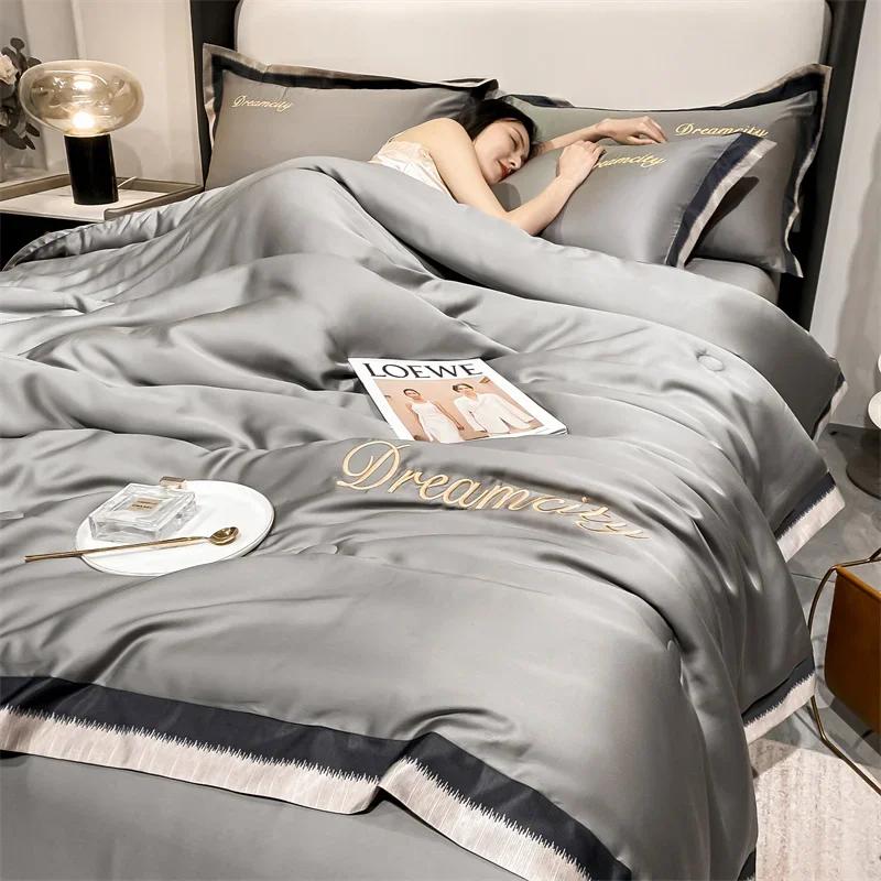 

Летнее одеяло из шелкового шелка с цифровой вышивкой по краям, небесный шелк, ледяной шелк, гладкое одеяло с кондиционером, легкое летнее одеяло 150x200cm 1pcs