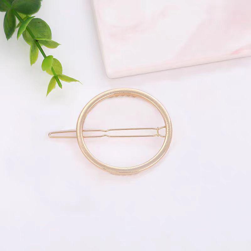 European  American Fashion Oval Triangle Hair Clip for Women - Stylish Smooth Alloy Bangs  Side Clip