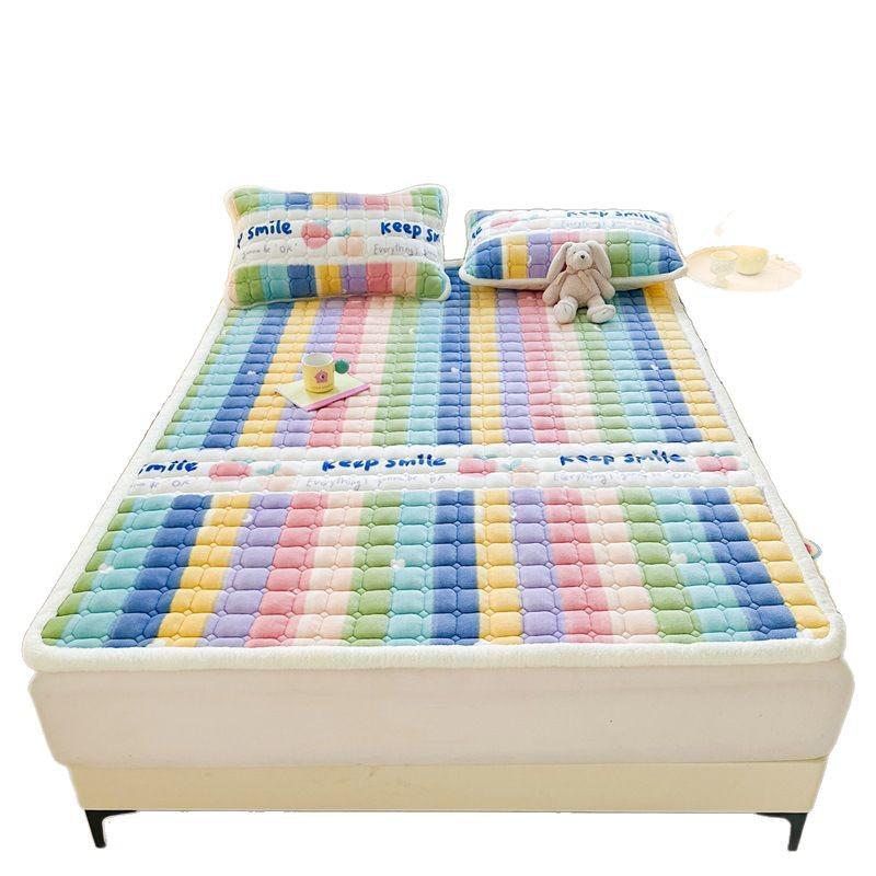 Gesteppter Samt Matratzentopper - Weiches Korallenfleece Winterauflage, Verdickte und Warme Tatami-Matte.
