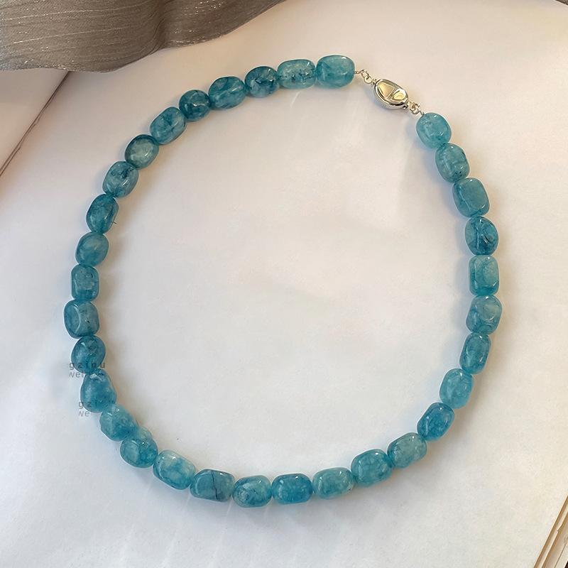 

Средневековое синее ожерелье из бусин из натурального камня, нишевое, ретро, высококлассное, короткое ожерелье, модное, легкая роскошь, фактурное ожерелье