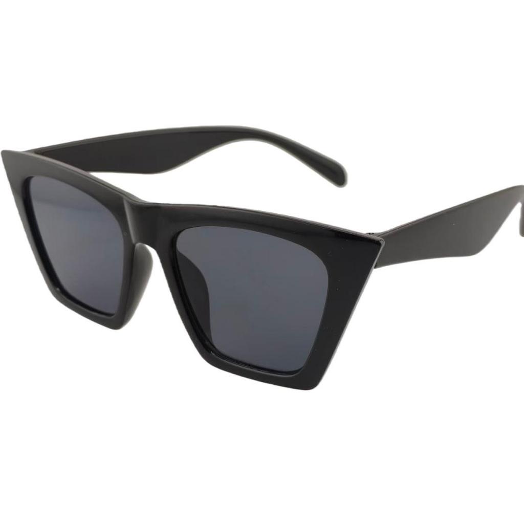 European & American Large Frame Cat Eye Sunglasses for Women – Transparent & Fashionable Sun Protection