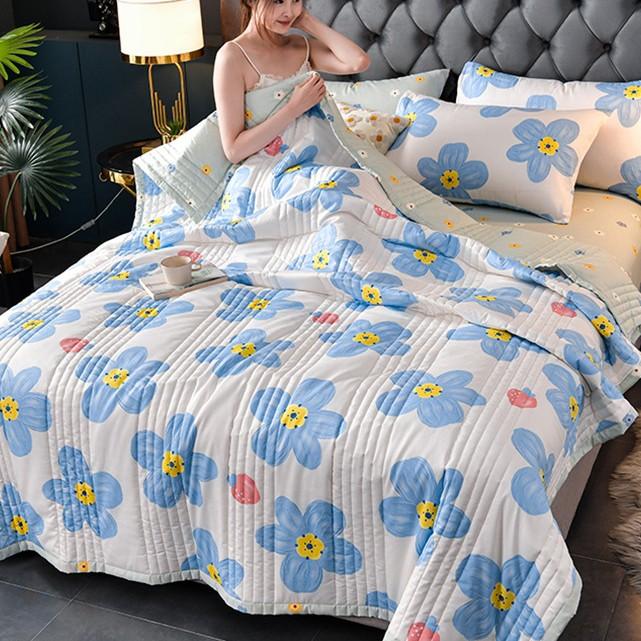 2025 Summer Dormitory Quilt Washable Cotton Quilt for Students and Children – Lightweight for Air Conditioning
