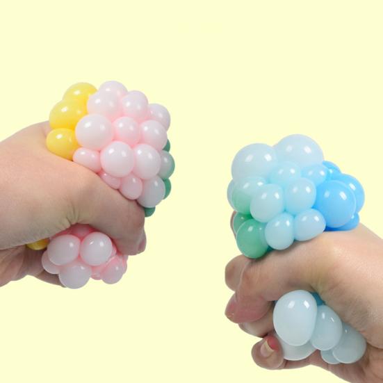 Vent Ball Toy Quick Rebound 3-Color Mixed Discolored Grape Ball Pinch Toys Stress Relief TPR Squeezing Ball Anti-stress Sensory