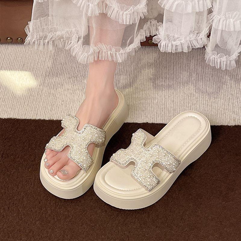 Light luxury beautiful rhinestone cool slippers women wear new spring and summer fashion versatile thick bottom one-word drag